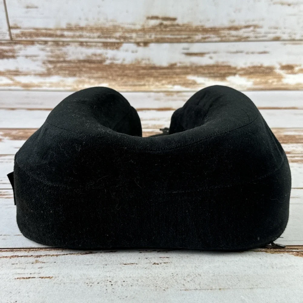 Cabeau Ergonomic Memory Foam Travel Pillow Black Velour